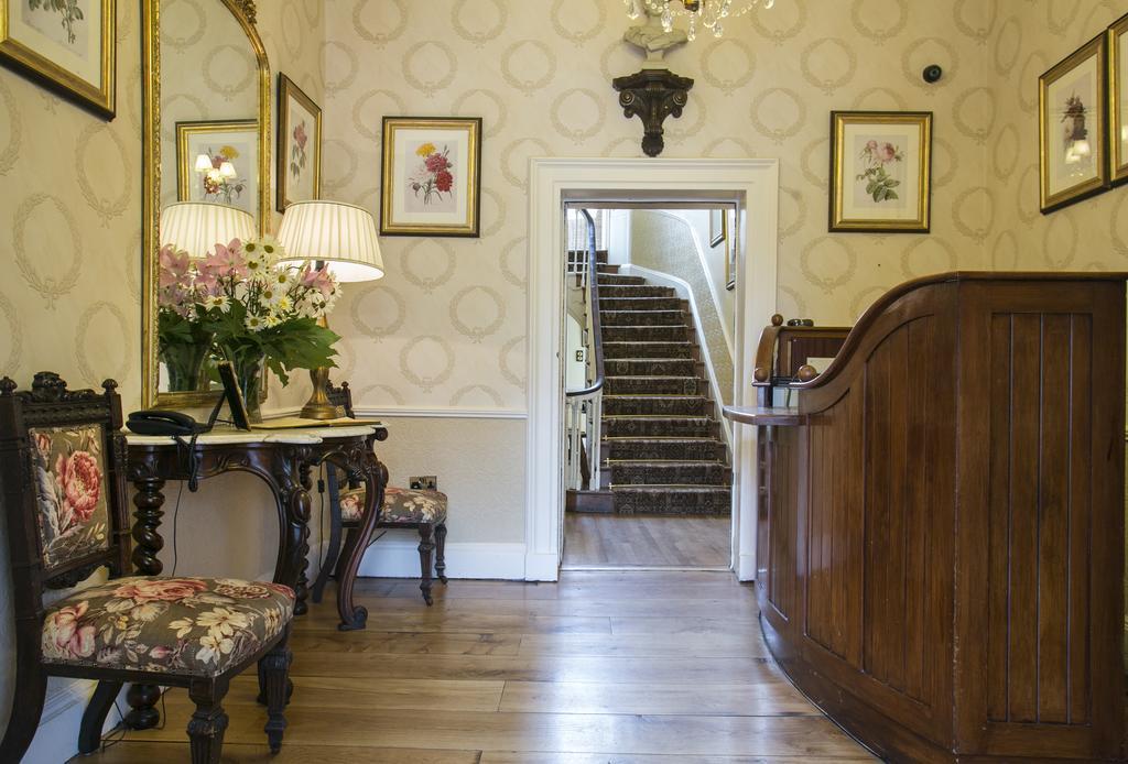 קלונמל Raheen House Hotel מראה חיצוני תמונה
