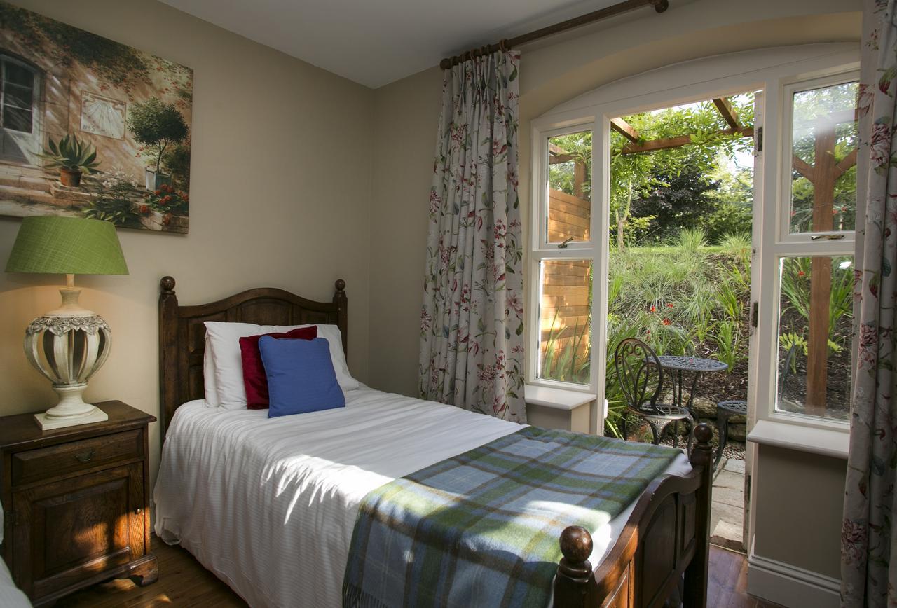 קלונמל Raheen House Hotel מראה חיצוני תמונה